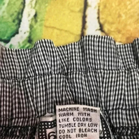 62 east shorts size medium light‎ weight material black and white - Picture 5 of 8